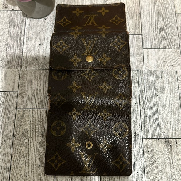 Louis Vuitton Authentic still usable /wallet - Picture 6 of 11